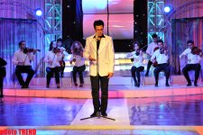 Ürəyindən əməliyyat olunan Nadir Qafarzadə səhnəyə çıxdı (FOTO)