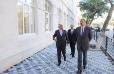 İlham Əliyev 160 nömrəli məktəbin binasında aparılan əsaslı təmir və yenidənqurma işlərinin gedişi ilə tanış olub (FOTO)
