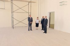 İlham Əliyev 160 nömrəli məktəbin binasında aparılan əsaslı təmir və yenidənqurma işlərinin gedişi ilə tanış olub (FOTO)