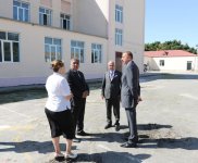 Azərbaycan Prezidenti İlham Əliyev Bakıda orta məktəblərin və uşaq bağçasının binalarında aparılan əsaslı təmir və yenidənqurma işlərinin gedişi ilə tanış olub (FOTO)