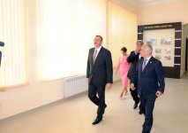Azərbaycan Prezidenti Mərdəkan qəsəbəsindəki 123 və 181 nömrəli orta məktəblərin binalarında aparılan yenidənqurma işləri ilə tanış olub (FOTO)