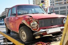 Bakıda avtobusla "VAZ 21011" markalı avtomobil toqquşub (FOTO)