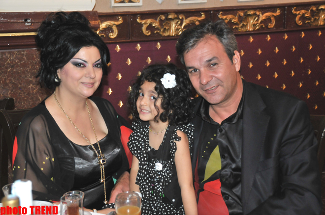 Müğənnilikdən də ən önəmli, şərəfli ad valideyn adıdır - Təranə Qumral (FOTO)