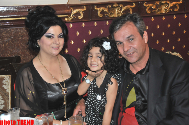 Müğənnilikdən də ən önəmli, şərəfli ad valideyn adıdır - Təranə Qumral (FOTO)