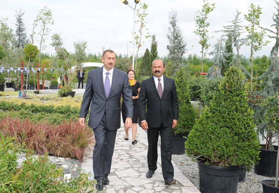 İlham Əliyev Qobustanda tinglik mərkəzinin açılışında iştirak edib (FOTO)