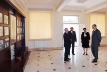Azərbaycan Prezidenti Bakı məktəblərinin əsaslı təmir və yenidənqurmadan sonrakı vəziyyəti ilə tanış olub (FOTO)