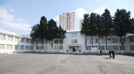 Azərbaycan Prezidenti Bakı məktəblərinin əsaslı təmir və yenidənqurmadan sonrakı vəziyyəti ilə tanış olub (FOTO)