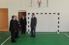 Azərbaycan Prezidenti Bakı məktəblərinin əsaslı təmir və yenidənqurmadan sonrakı vəziyyəti ilə tanış olub (FOTO)