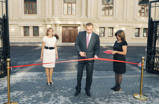 Prezident İlham Əliyev: Azərbaycanda təhsilin səviyyəsi müasir tədris prosesinin inkişafı hesabına daha da qalxacaq (FOTO)