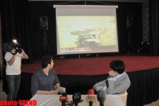 Sərxan Kərəmoğlu gənc müğənni Elvin Abbasovun birdən-birə 3 klipini təqdim etdi (VİDEO-FOTO)