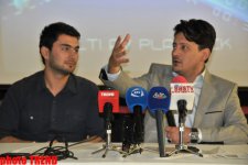 Sərxan Kərəmoğlu gənc müğənni Elvin Abbasovun birdən-birə 3 klipini təqdim etdi (VİDEO-FOTO)