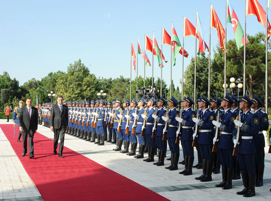 Monteneqro Prezidenti Filip Vuyanoviçin Bakıda rəsmi qarşılanma mərasimi keçirilib (FOTO)