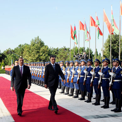 Monteneqro Prezidenti Filip Vuyanoviçin Bakıda rəsmi qarşılanma mərasimi keçirilib (FOTO)