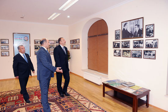 İlham Əliyev Bakıda Qara Qarayev adına musiqi məktəbinin açılışında iştirak edib (FOTO)