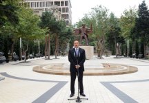 Prezident İlham Əliyev: Bu gün müstəqil Azərbaycan milli irsini qorumağa qadirdir (FOTO)