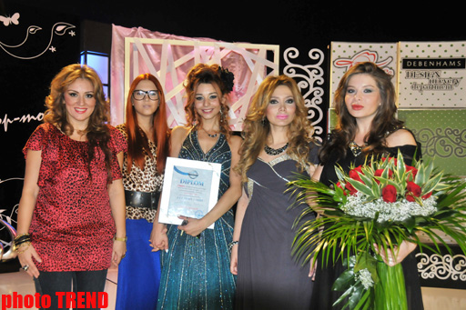 "Azəri Top Model"in qalibi avtomobilə sahib oldu (FOTO)