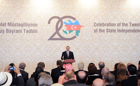Prezident İlham Əliyev: Ermənistan başa düşməlidir ki, bir dövlətin beynəlxalq müstəvidə tanınmış ərazisini işğal edən digər dövlət cəzasız qala bilməz (FOTO)