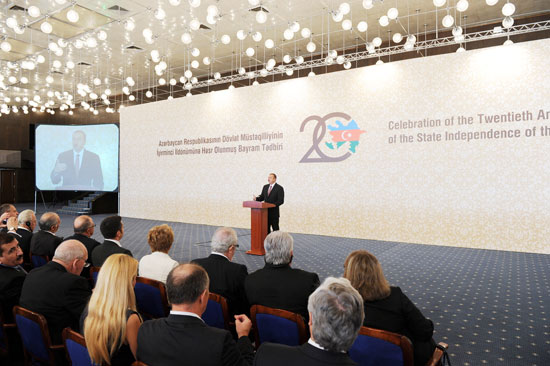 Prezident İlham Əliyev: Ermənistan başa düşməlidir ki, bir dövlətin beynəlxalq müstəvidə tanınmış ərazisini işğal edən digər dövlət cəzasız qala bilməz (FOTO)