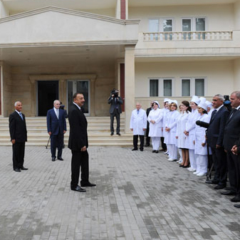 Azərbaycan Prezidenti Xaçmaz Rayon Mərkəzi Xəstəxanası ilə tanış olub (FOTO)