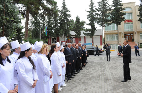 Azərbaycan Prezidenti Xaçmaz Rayon Mərkəzi Xəstəxanası ilə tanış olub (FOTO)