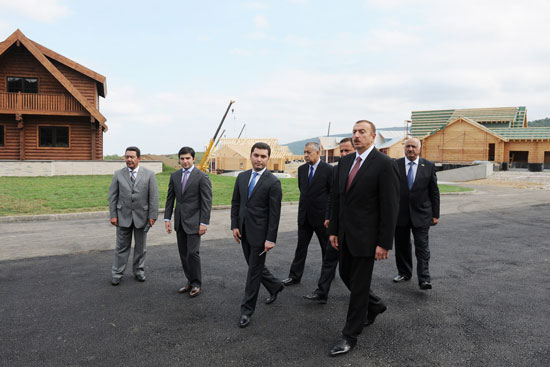 Azərbaycan Prezidenti Qubada beşulduzlu "Riksos" hotelinin tikintisi ilə tanış olub (FOTO)
