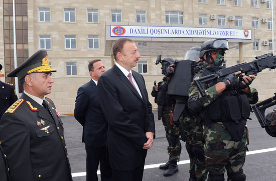 Prezident İlham Əliyev Qubada Daxili Qoşunların "N" saylı hərbi şəhərciyinin açılışında iştirak edib (FOTO)