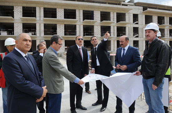 Azərbaycan Prezidenti Qusarda Şahdağ qış-yay turizm kompleksinin tikintisi ilə tanış olub (FOTO)