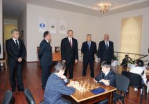 İlham Əliyev Qubada Nizami adına parkda yenidənqurma işləri ilə tanış olub, Şahmat Məktəbinin açılışında iştirak edib (FOTO)
