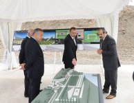 Azərbaycan Prezidenti Qubada kütləvi soyqırım məzarlığında abidə kompleksinin tikintisi ilə tanış olub (FOTO)