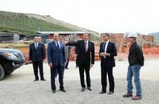 Azərbaycan Prezidenti Qusarda Şahdağ qış-yay turizm kompleksinin tikintisi ilə tanış olub (FOTO)