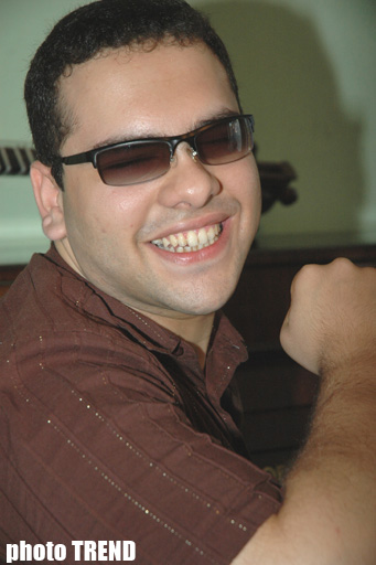 Murad Sadıx ilk konsertində muğam oxuyacaq (FOTO)