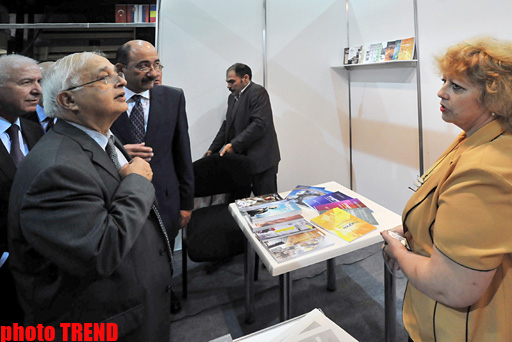 Bakıda 2-ci beynəlxalq kitab sərgi yarmarkası öz işinə başlayıb (FOTO)