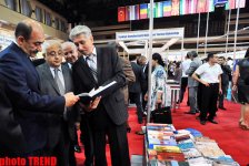 Bakıda 2-ci beynəlxalq kitab sərgi yarmarkası öz işinə başlayıb (FOTO)