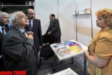Bakıda 2-ci beynəlxalq kitab sərgi yarmarkası öz işinə başlayıb (FOTO)