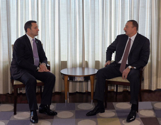 İlham Əliyev Polşada Moldovanın Baş naziri ilə görüşüb