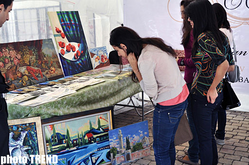 İçərişəhərdə üzüm yığımı festivalı (fotosessiya)