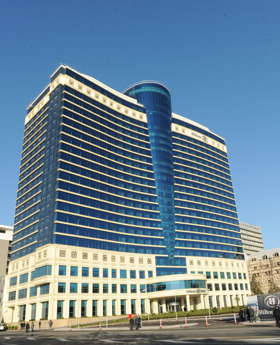 Prezident İlham Əliyev: "Hilton" otellər şəbəkəsinin Azərbaycanda fəaliyyətə başlaması çox əlamətdar bir hadisədir (FOTO)