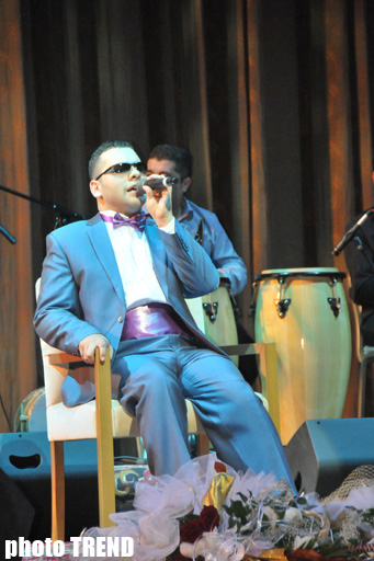 Murad Sadıx ilk solo-konsertində etiraf etdi: "Mən fiziki qüsurlu deyiləm" (FOTO)