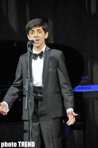 Murad Sadıx ilk solo-konsertində etiraf etdi: "Mən fiziki qüsurlu deyiləm" (FOTO)
