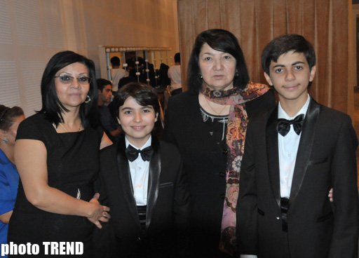 Murad Sadıx ilk solo-konsertində etiraf etdi: "Mən fiziki qüsurlu deyiləm" (FOTO)