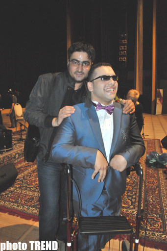 Murad Sadıx ilk solo-konsertində etiraf etdi: "Mən fiziki qüsurlu deyiləm" (FOTO)