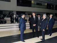 İlham Əliyev Bakıda Nəqliyyatı İntellektual İdarəetmə Mərkəzində görülən işlərlə tanış olub (FOTO)
