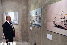 Bakıda yeni "YARAT müasir incəsənət məkanı" QHT-nin təşkil etdiyi "Ön söz" sərgisi açılıb (FOTO)