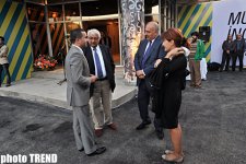 Bakıda yeni "YARAT müasir incəsənət məkanı" QHT-nin təşkil etdiyi "Ön söz" sərgisi açılıb (FOTO)