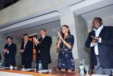 Azərbaycan Prezidenti və onun xanımı dünya üzrə boks çempionatının final mərhələsinin qarşılaşmalarını izləyiblər (FOTO)