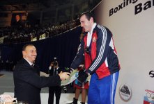 Azərbaycan Prezidenti və onun xanımı dünya üzrə boks çempionatının final mərhələsinin qarşılaşmalarını izləyiblər (FOTO)