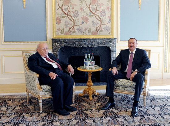 İlham Əliyev Türkiyənin sabiq Prezidenti Süleyman Dəmirəli qəbul edib