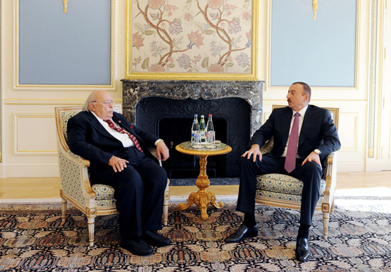 İlham Əliyev Türkiyənin sabiq Prezidenti Süleyman Dəmirəli qəbul edib