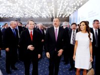 Prezident İlham Əliyev: Müstəqillik dövründə yaşanan sabitlik və dostluq ab-havası Azərbaycanı regional ölkə kimi daha da gücləndirir (ƏLAVƏ OLUNUB ) (FOTO)