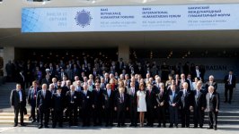 Prezident İlham Əliyev: Müstəqillik dövründə yaşanan sabitlik və dostluq ab-havası Azərbaycanı regional ölkə kimi daha da gücləndirir (ƏLAVƏ OLUNUB ) (FOTO)